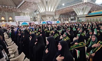 بسیجی معتقدتر از همیشه در میدان است