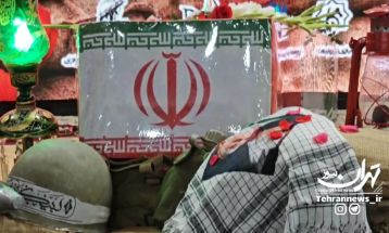 مادران شهدا مشق صبر می‌نویسند